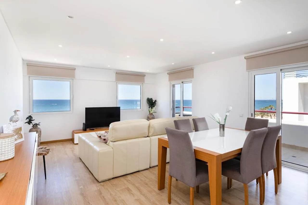 Centralgarve - Beachfront With Pool Penthouse Quarteira Apartment