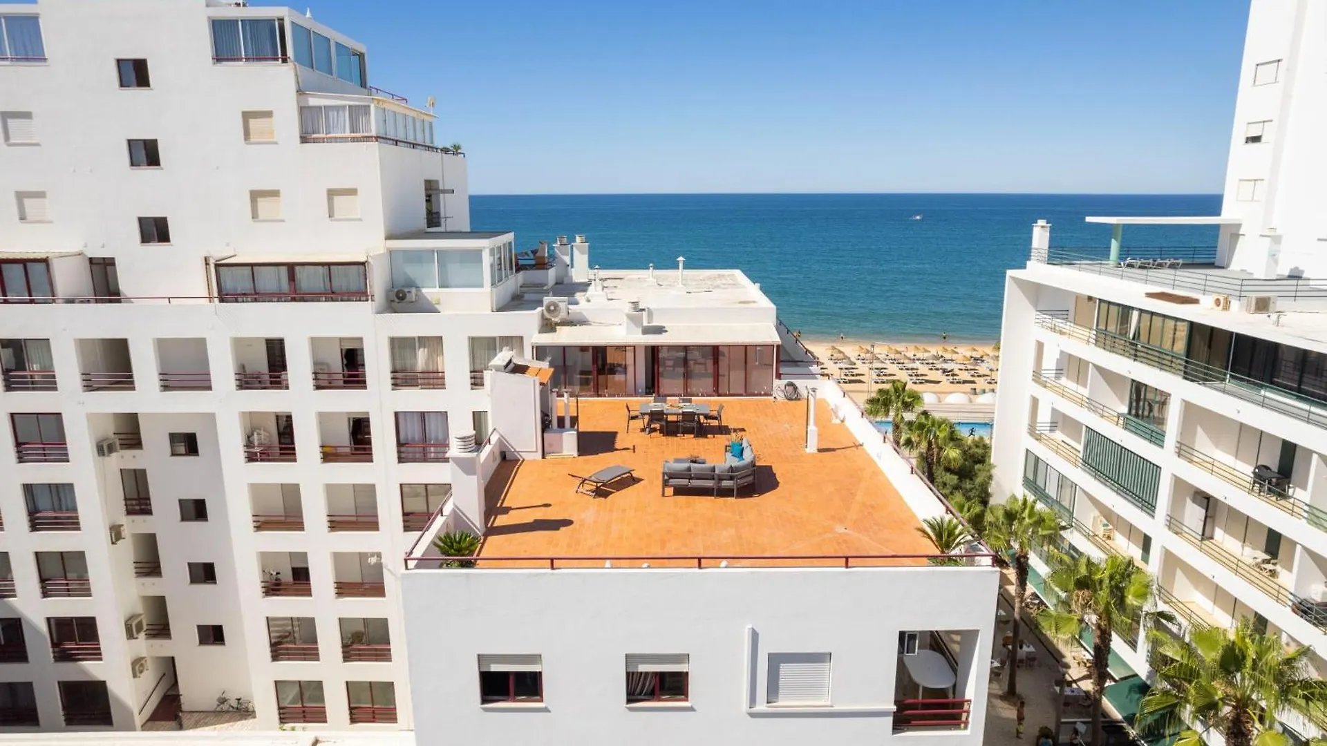 Apartment Centralgarve - Beachfront With Pool Penthouse Quarteira Portugal